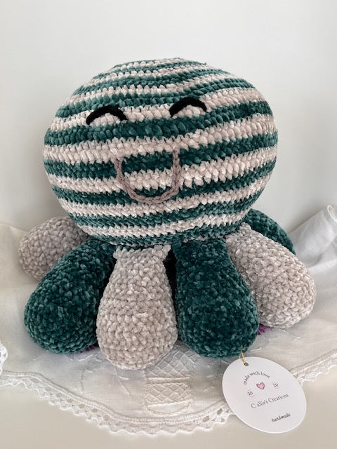 Callie's Creations-Large Octopus