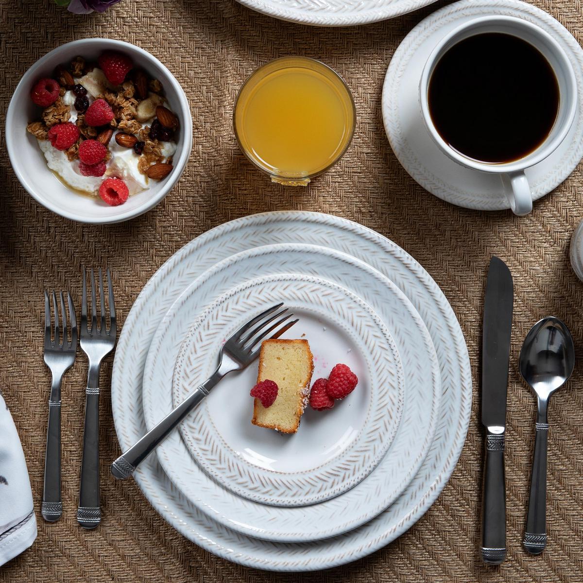 Le Panier Dessert/Salad Plate - Whitewash